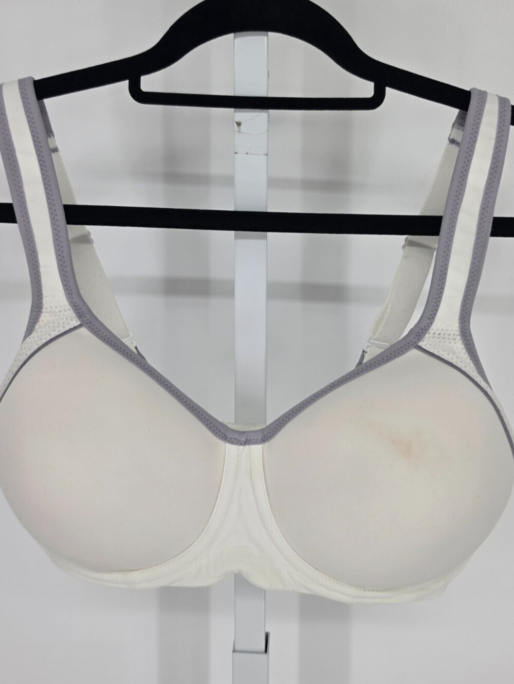 Wacoal 853302 Lindsey Sport Contour Underwire White Bra Size 32DDD